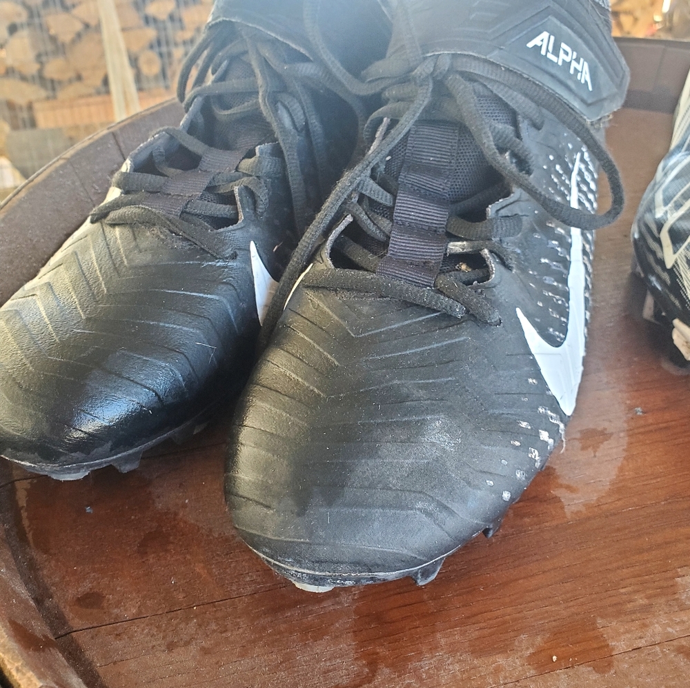Men's Black Athletic Shoes